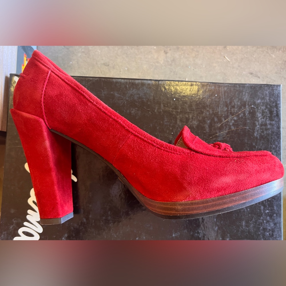New Sam Edelman Kody Red Suede heels. Size 9